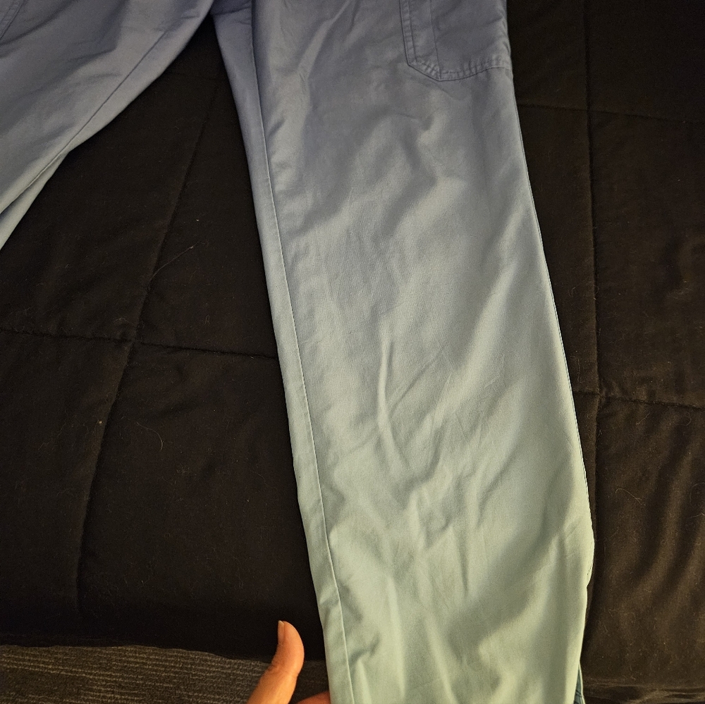 Figs Technical Collection In Gradient Light Blue:… - image 5